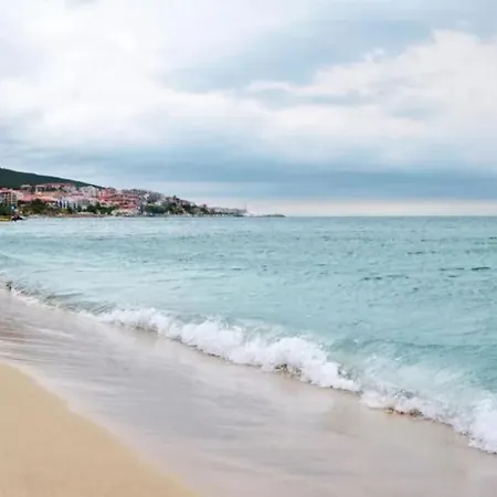 Premium Ferienwohnung Sweti Wlas Polarstar Beach Luxury Apartment 150 M Zum Strand Pool 2 Schlafzimmer Und Wohnkueche Meeresblick Google Tv Bis Zu 6 Personen דירה סבטי ולאס