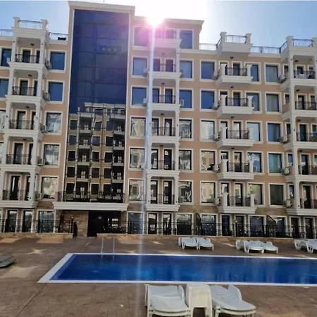 Premium Ferienwohnung Sweti Wlas Polarstar Beach Luxury Apartment 150 M Zum Strand Pool 2 Schlafzimmer Und Wohnkueche Meeresblick Google Tv Bis Zu 6 Personen דירה *