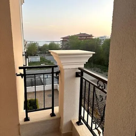 Premium Ferienwohnung Sweti Wlas Polarstar Beach Luxury Apartment 150 M Zum Strand Pool 2 Schlafzimmer Und Wohnkueche Meeresblick Google Tv Bis Zu 6 Personen דירה *