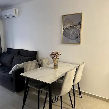 Premium Ferienwohnung Sweti Wlas Polarstar Beach Luxury Apartment 150 M Zum Strand Pool 2 Schlafzimmer Und Wohnkueche Meeresblick Google Tv Bis Zu 6 Personen דירה *