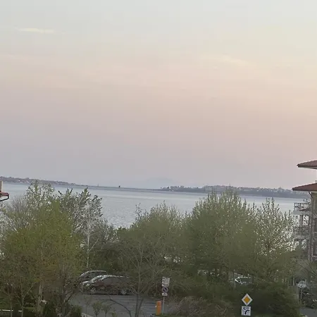 Premium Ferienwohnung Sweti Wlas Polarstar Beach Luxury Apartment 150 M Zum Strand Pool 2 Schlafzimmer Und Wohnkueche Meeresblick Google Tv Bis Zu 6 Personen דירה סבטי ולאס