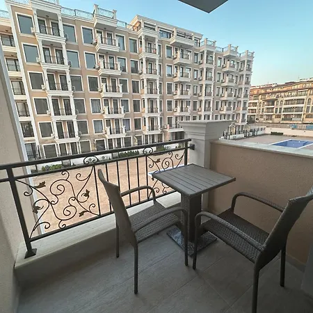 Premium Ferienwohnung Sweti Wlas Polarstar Beach Luxury Apartment 150 M Zum Strand Pool 2 Schlafzimmer Und Wohnkueche Meeresblick Google Tv Bis Zu 6 Personen דירה סבטי ולאס