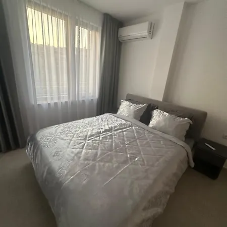 Premium Ferienwohnung Sweti Wlas Polarstar Beach Luxury Apartment 150 M Zum Strand Pool 2 Schlafzimmer Und Wohnkueche Meeresblick Google Tv Bis Zu 6 Personen דירה סבטי ולאס