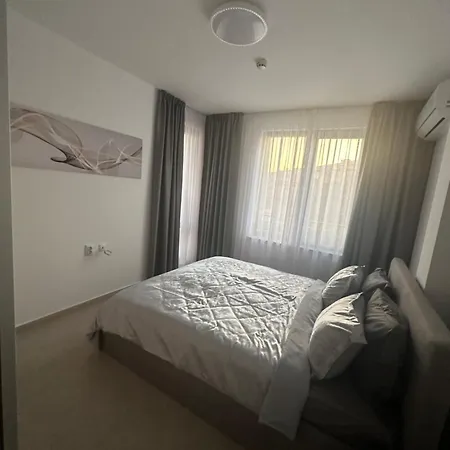 Premium Polarstar Luxury 150 M Zum Pool 2 Schlafzimmer Und Wohnkueche Meeresblick Google Tv Bis Zu 6 Personen