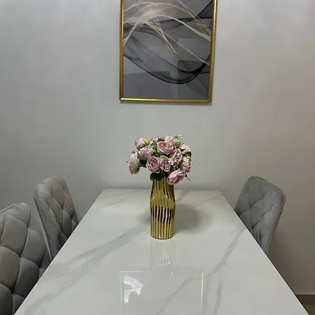 דירה Premium Ferienwohnung Sweti Wlas Polarstar Beach Luxury Apartment 150 M Zum Strand Pool 2 Schlafzimmer Und Wohnkueche Meeresblick Google Tv Bis Zu 6 Personen סבטי ולאס