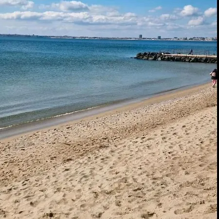 Premium Ferienwohnung Sweti Wlas Polarstar Beach Luxury Apartment 150 M Zum Strand Pool 2 Schlafzimmer Und Wohnkueche Meeresblick Google Tv Bis Zu 6 Personen דירה